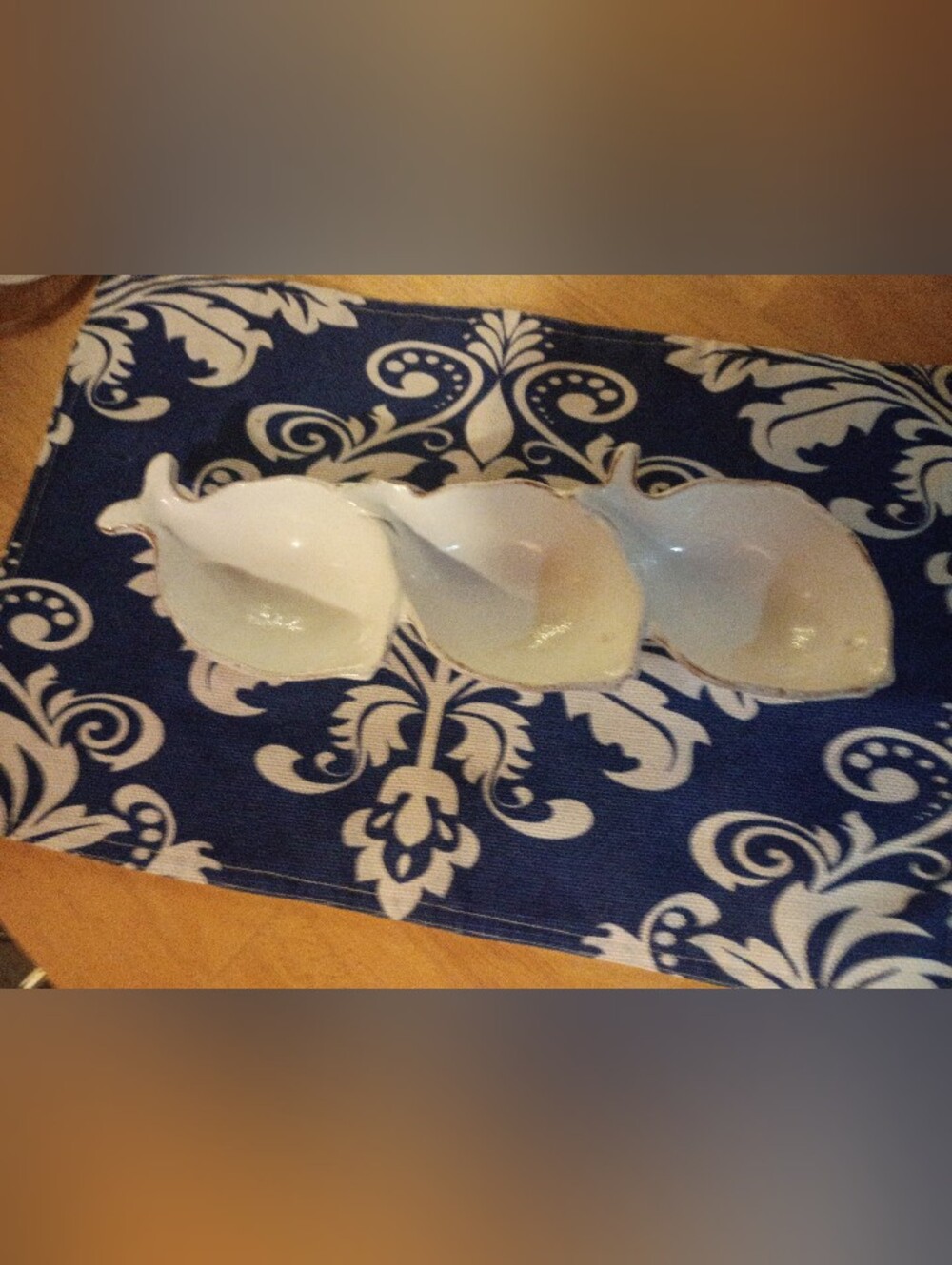 Vietri White Ceramic Triple Dish Serving Platter -see Pics For Chip